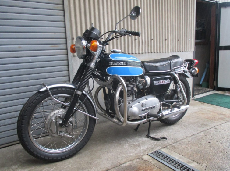 Мотоцикл Kawasaki W3 с пробегом 6402 km