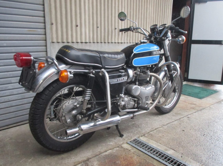 Мотоцикл Kawasaki W3 с пробегом 6402 km