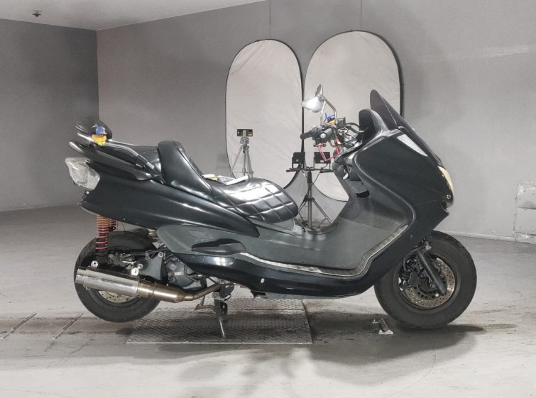 Мотоцикл Yamaha MAJESTY 250C