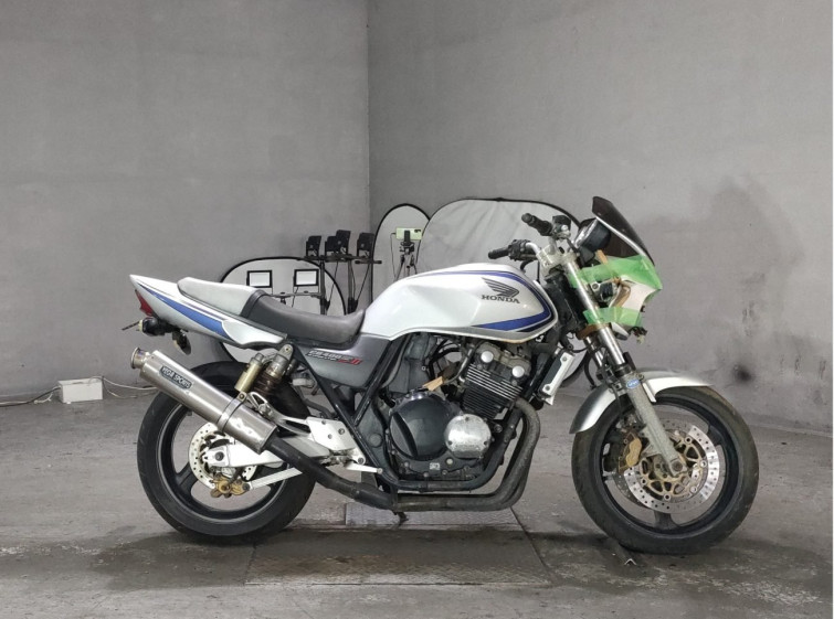 Мотоцикл Honda CB400SFV