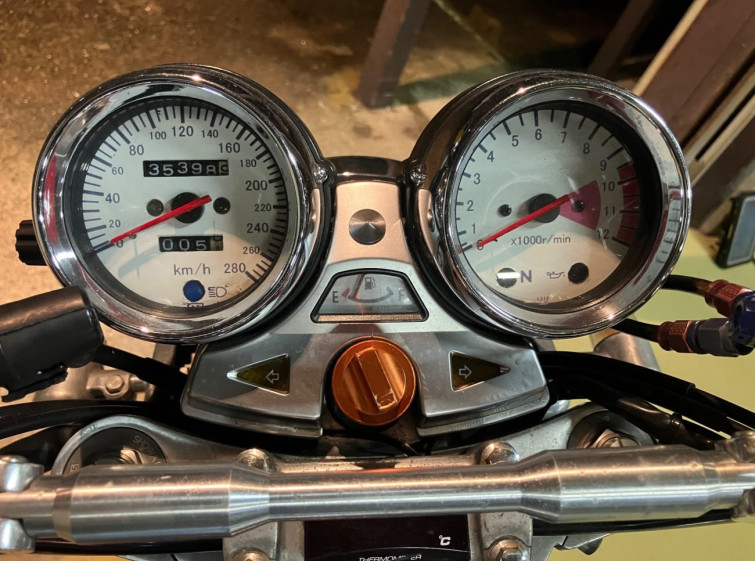 Мотоцикл Kawasaki ZEPHYR1100 з пробігом 35398 km