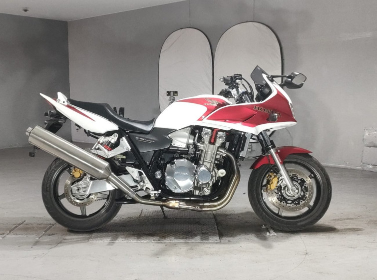 Мотоцикл Honda CB1300SF BOLDOR с пробегом 17996 km