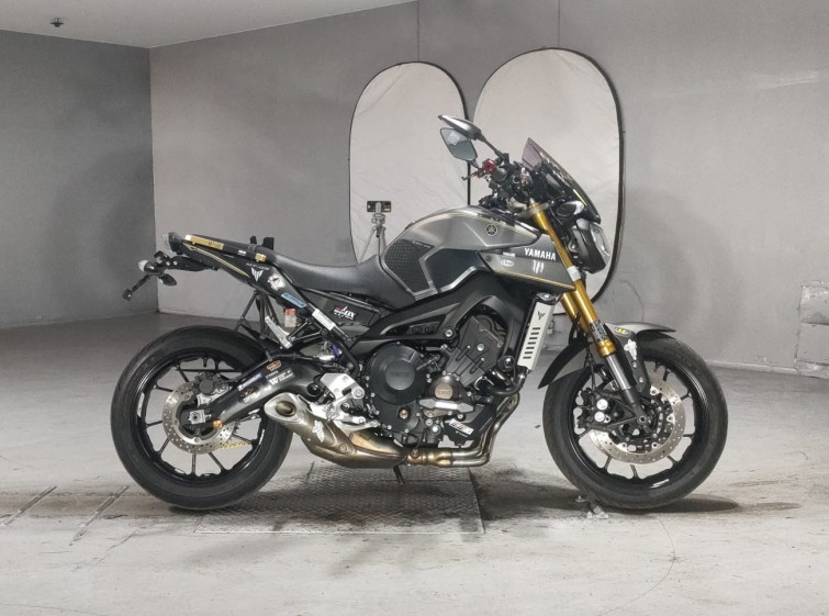 Мотоцикл Yamaha MT-09 с пробегом 17926 km