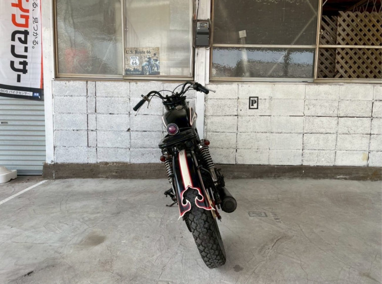 Мотоцикл Yamaha SR400 с пробегом 18242 km