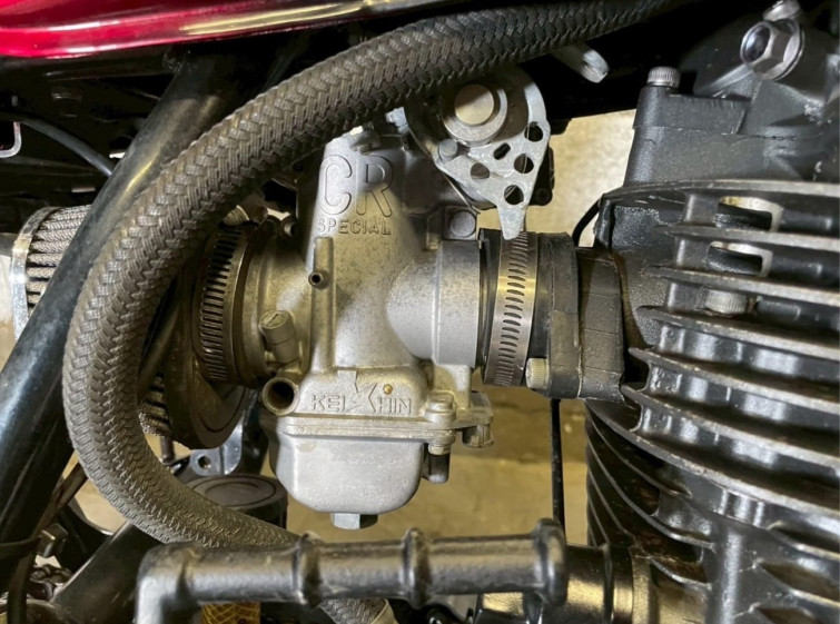 Мотоцикл Yamaha SR400 з пробігом 4393 km