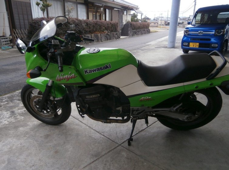 Мотоцикл Kawasaki GPZ900R з пробігом 31166 km