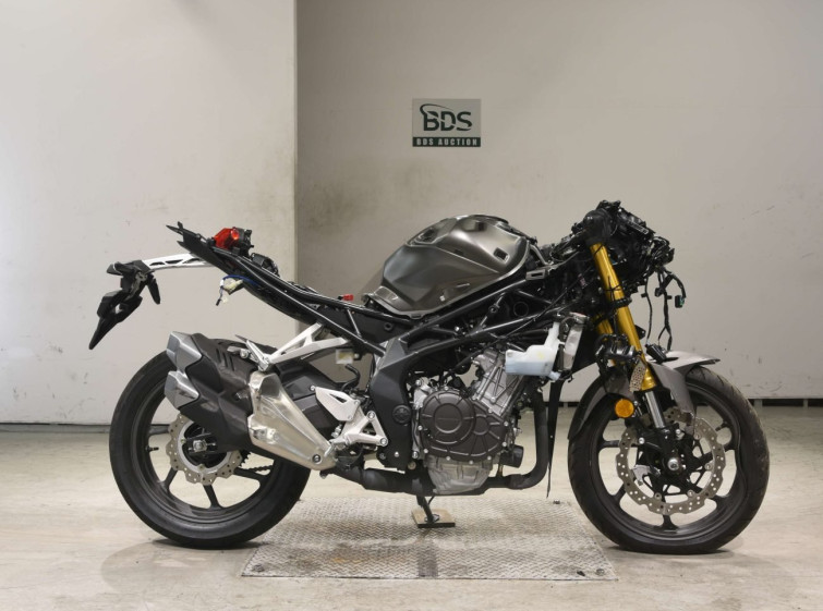 Мотоцикл Honda CBR250RR з пробігом 627 km