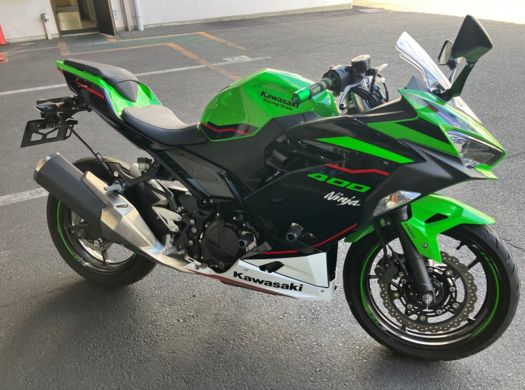 Мотоцикл Kawasaki NINJA400KRT с пробегом 15736 km