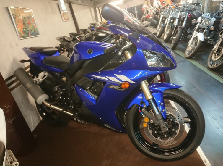 Мотоцикл Yamaha YZF-R1 с пробегом 15880 km
