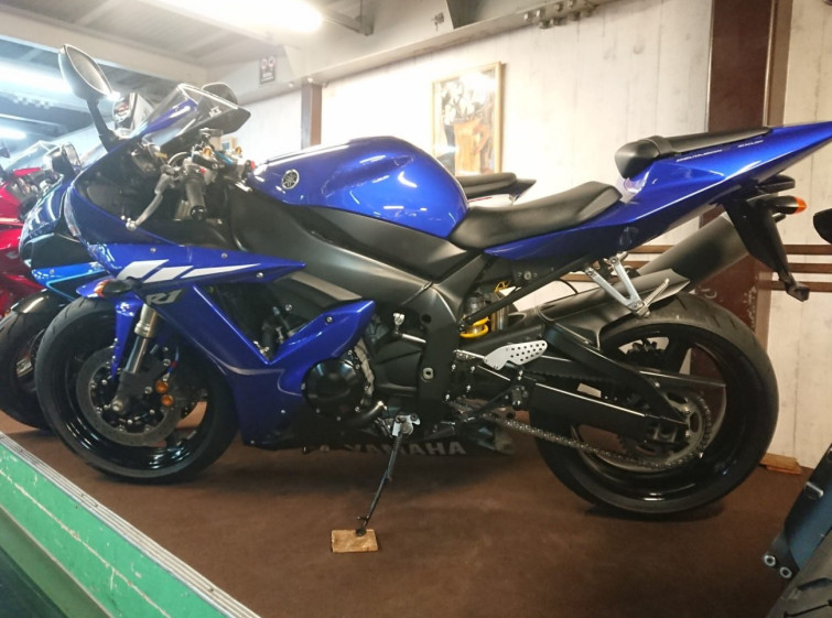 Мотоцикл Yamaha YZF-R1 с пробегом 15880 km