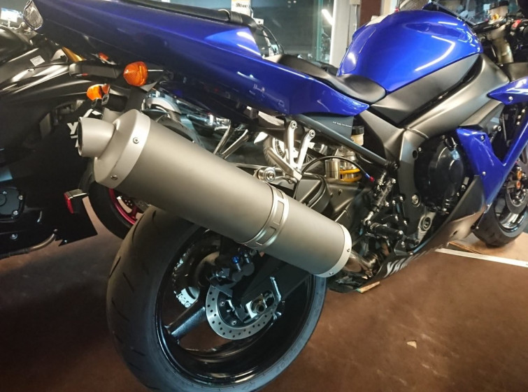 Мотоцикл Yamaha YZF-R1 с пробегом 15880 km