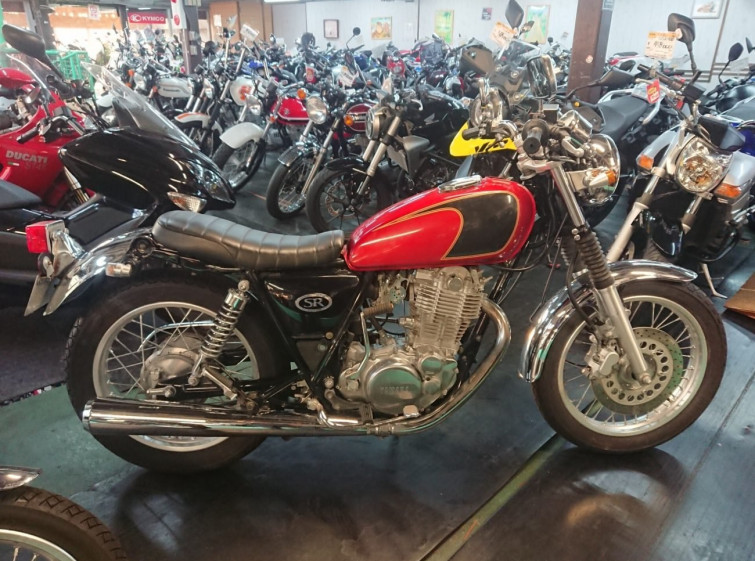 Мотоцикл Yamaha SR400 з пробігом 60 km