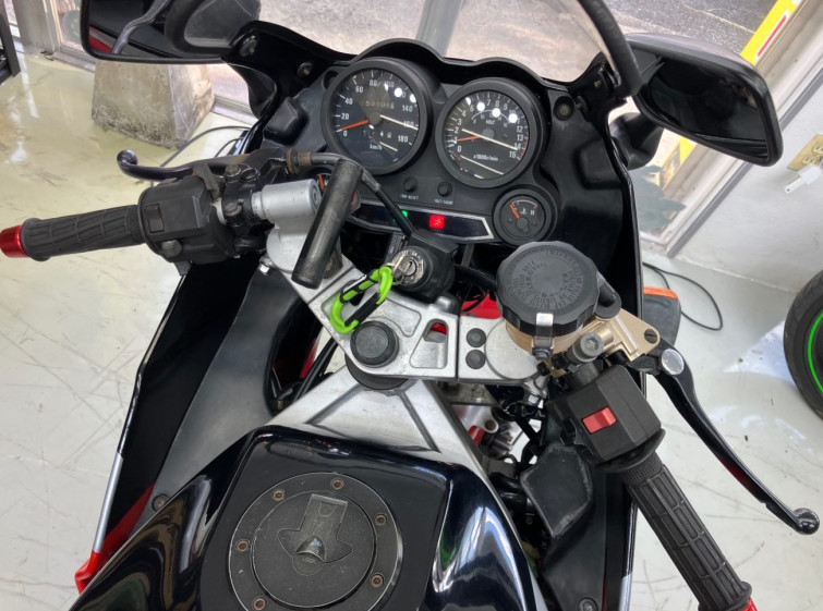 Мотоцикл Kawasaki GPZ400R з пробігом 53105 km