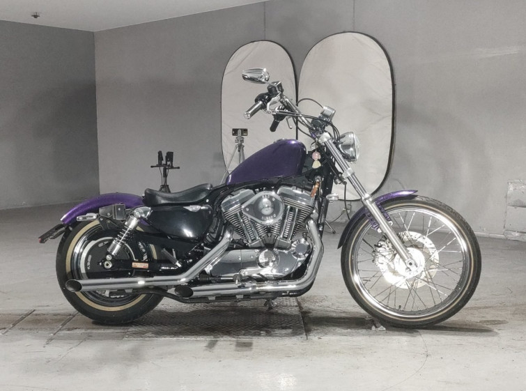Мотоцикл HD SPORTSTER SEVENTY-TWO XL1200V с пробегом 10304 km
