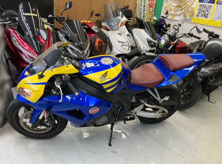 Мотоцикл Honda CBR1000RR с пробегом 24344 km