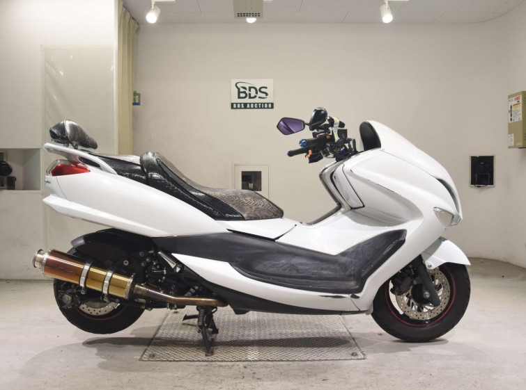 Мотоцикл Yamaha MAJESTY 250 з пробігом 40454 km