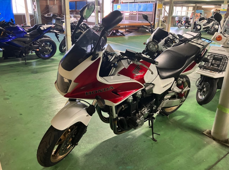 Мотоцикл Honda CB1300SF з пробігом 43593 km