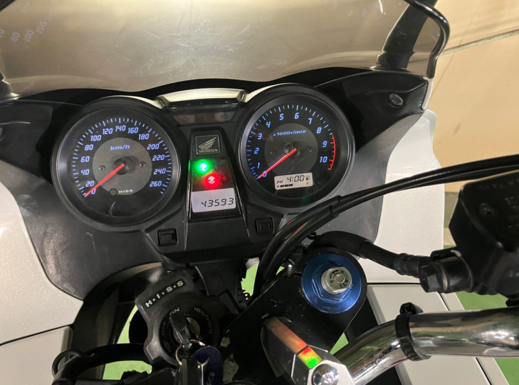 Мотоцикл Honda CB1300SF з пробігом 43593 km