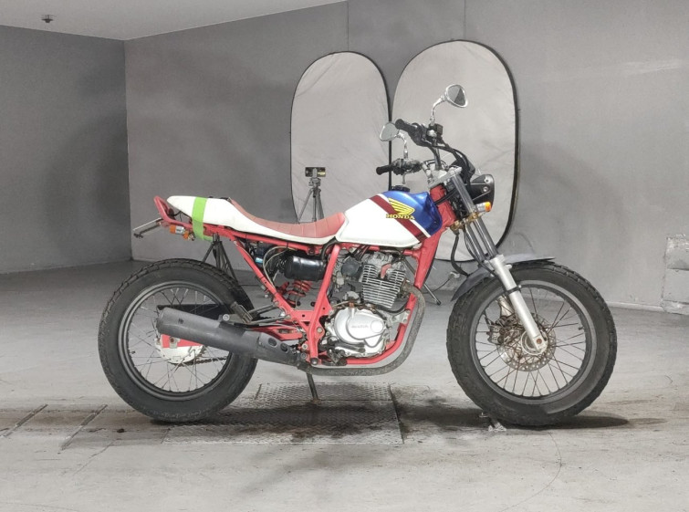 Мотоцикл Honda FTR223 з пробігом 14586 km