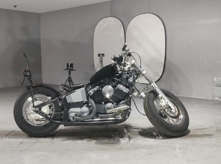 Мотоцикл Yamaha DRAGSTAR XVS400 CLASSIC с пробегом 6984 km