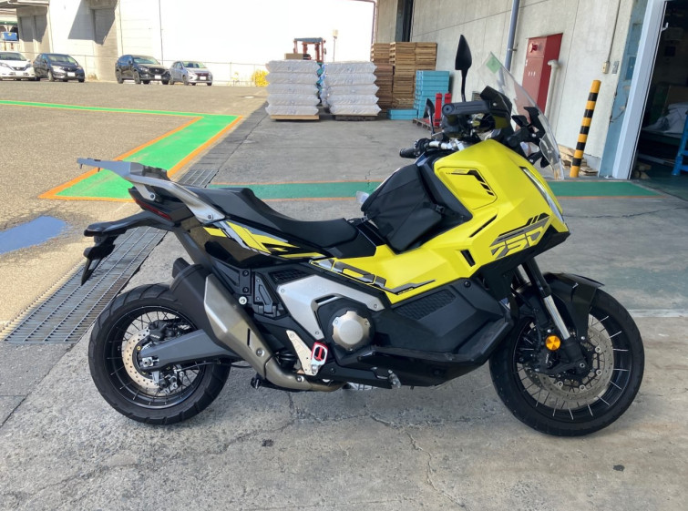 Мотоцикл Honda X-ADV750 з пробігом 2281 km
