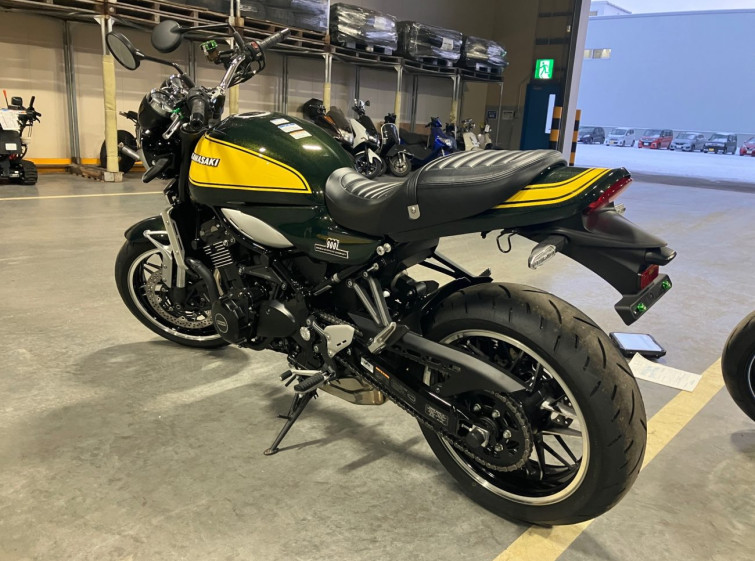 Мотоцикл Kawasaki Z900RS с пробегом 1431 km