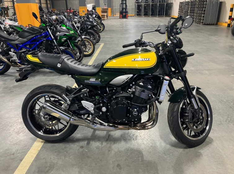 Мотоцикл Kawasaki Z900RS с пробегом 1431 km