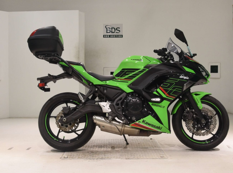 Мотоцикл Kawasaki NINJA650A с пробегом 8306 km