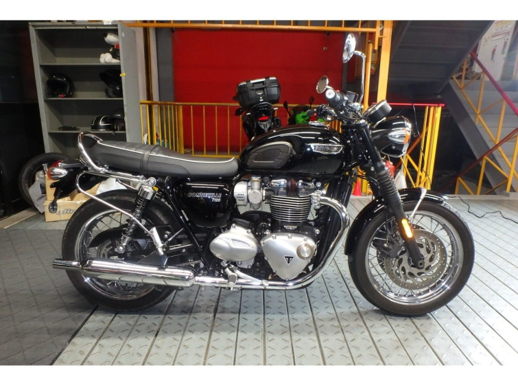 Мотоцикл Triumph BONNEVILLE T120 з пробігом 6789 km