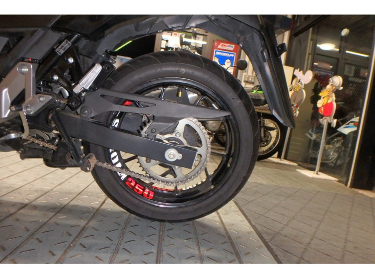 Мотоцикл Suzuki GSR250 с пробегом 10974 km