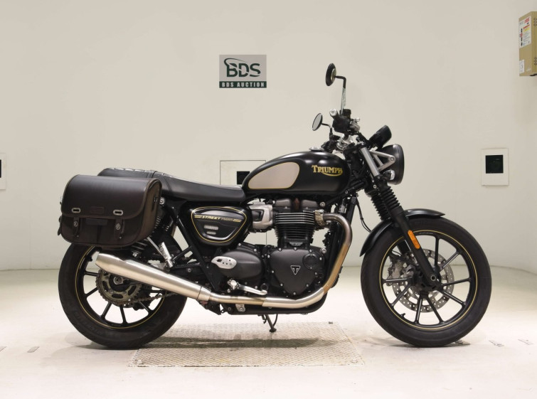 Мотоцикл Triumph STREET TWIN з пробігом 40006 km