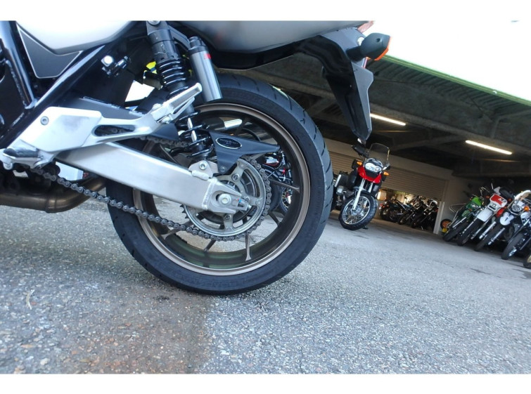 Мотоцикл Honda CB400SF ABS с пробегом 28210 km