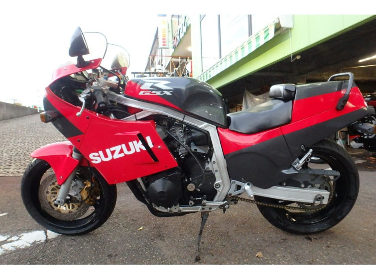 Мотоцикл Suzuki GSX-R750 з пробігом 26326 km
