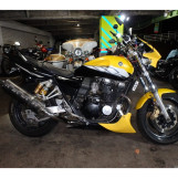 Мотоцикл Yamaha XJR400