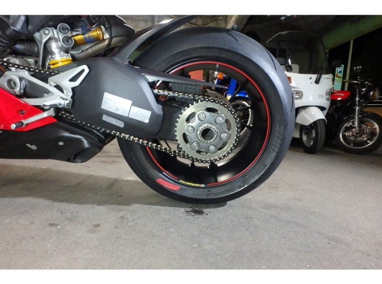 Мотоцикл Ducati PANIGALE V4S з пробігом 14529 km