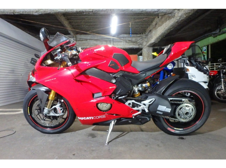 Мотоцикл Ducati PANIGALE V4S з пробігом 14529 km