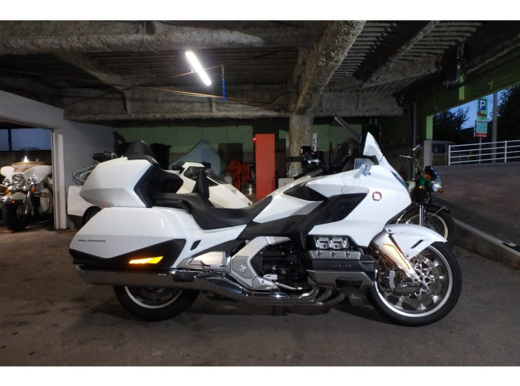 Мотоцикл Honda GL1800 TOUR з пробігом 23815 km