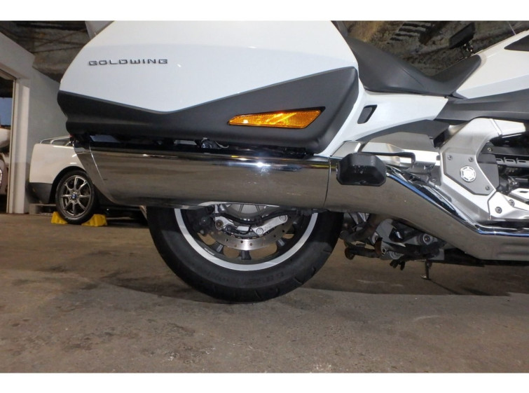 Мотоцикл Honda GL1800 TOUR з пробігом 23815 km