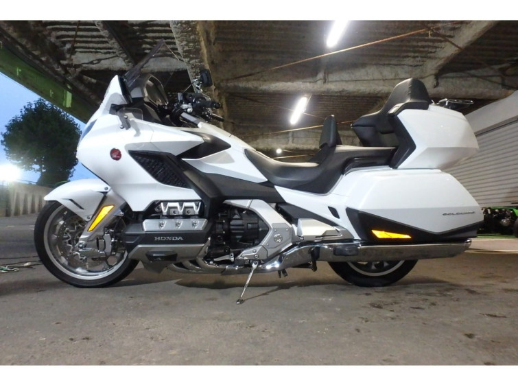 Мотоцикл Honda GL1800 TOUR з пробігом 23815 km