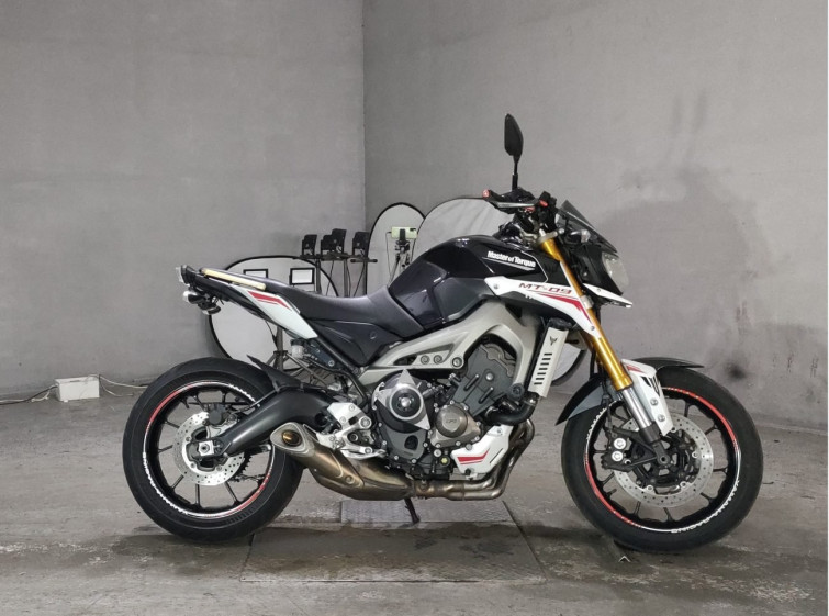 Мотоцикл Yamaha MT-09 с пробегом 29811 km