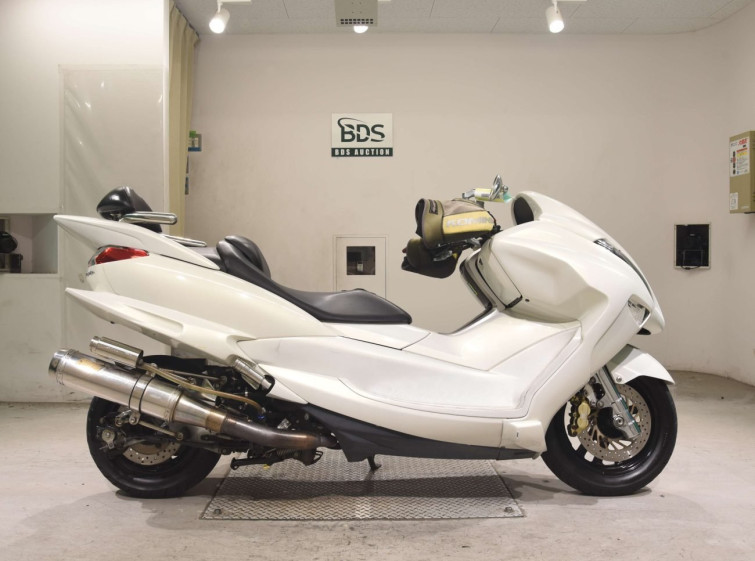 Мотоцикл Yamaha MAJESTY 250 з пробігом 18160 km