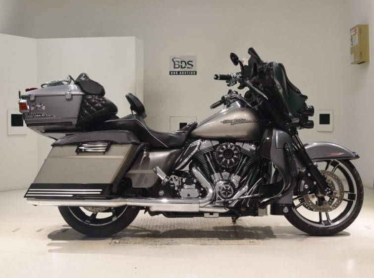 Мотоцикл HD SREET GLIDE FLHX1580 з пробігом 83627 km