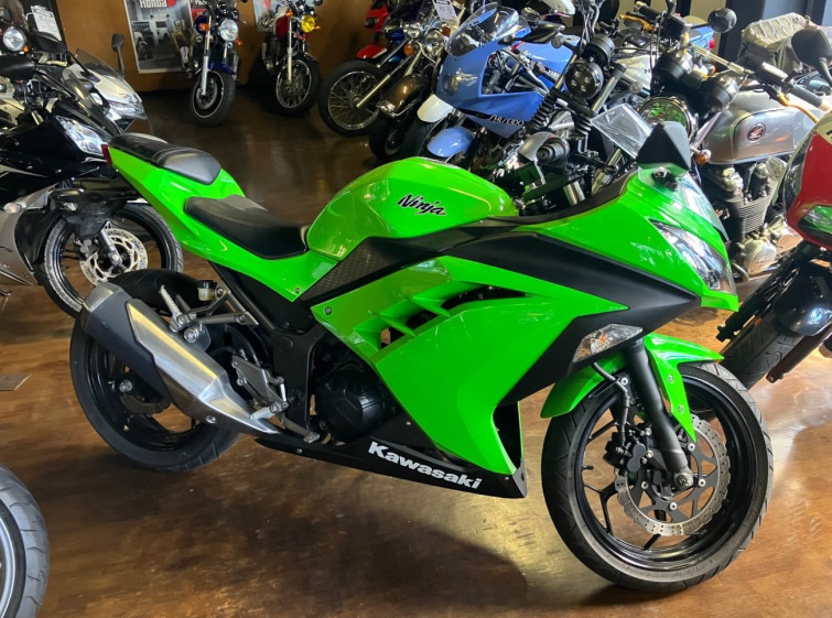 Мотоцикл Kawasaki NINJA250 с пробегом 18797 km