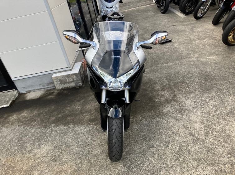 Мотоцикл Honda VFR1200FD з пробігом 36219 km