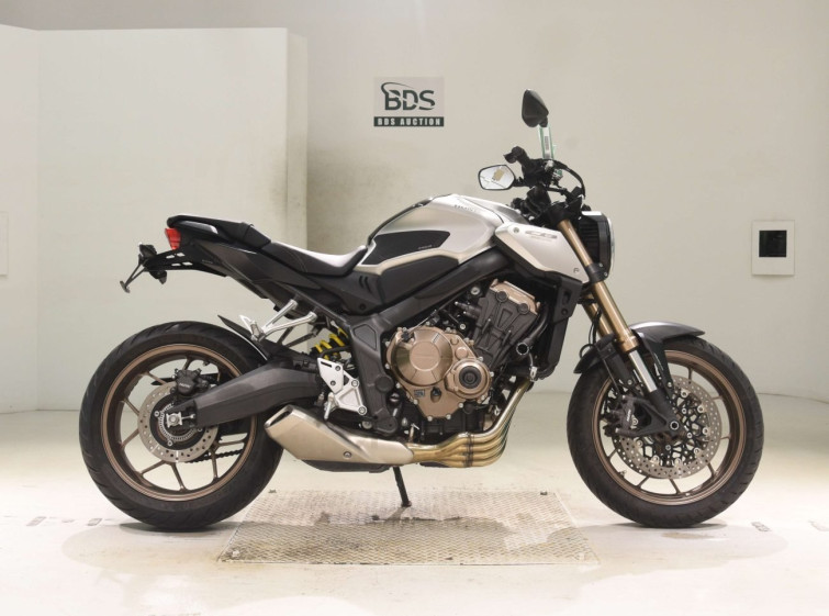 Мотоцикл Honda CB650R з пробігом 5458 km