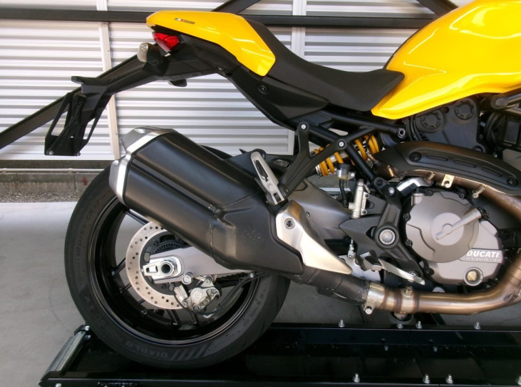 Мотоцикл Ducati MONSTER 821 з пробігом 9639 km