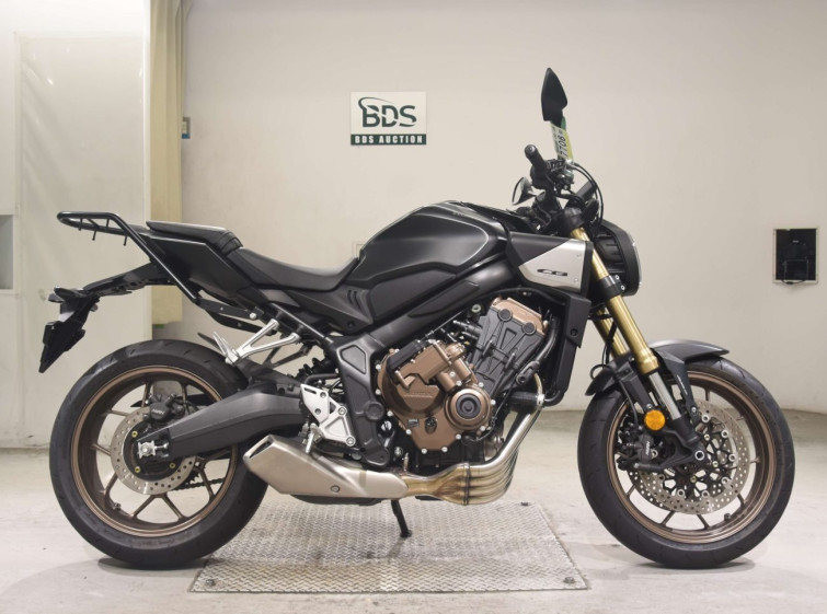 Мотоцикл Honda CB650R-2E CLUTCH з пробігом 6215 km