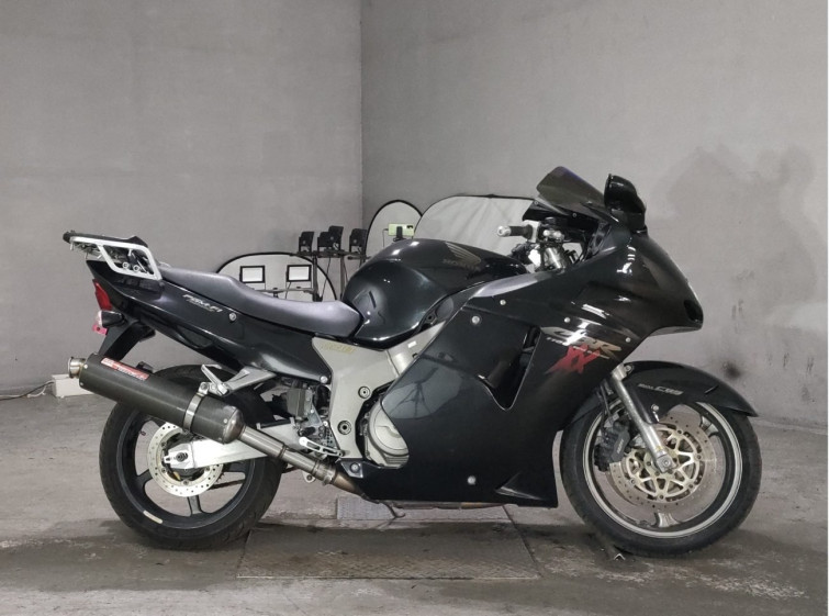 Мотоцикл Honda CBR1100XX BLACKBIRD з пробігом 34257 km