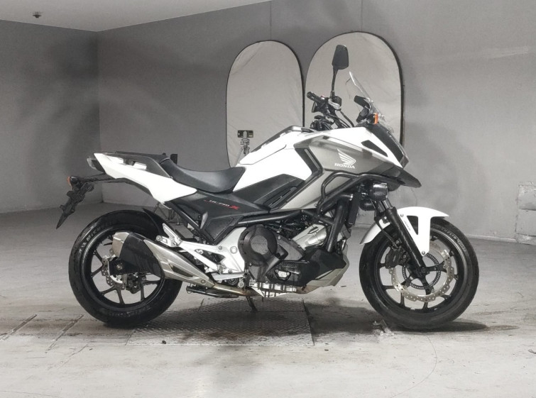 Мотоцикл Honda NC750X з пробігом 74808 km