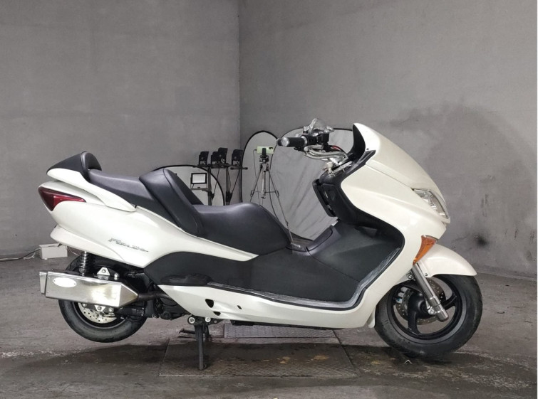 Мотоцикл Honda FORZA Z с пробегом 1995 km